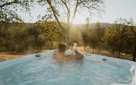 Glamour Mountain Getaway By Casa Oso With Views And Spa